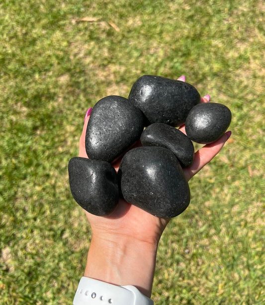 Garden Landscaping with Pebbles: A Creative Touch to Your Outdoor Space